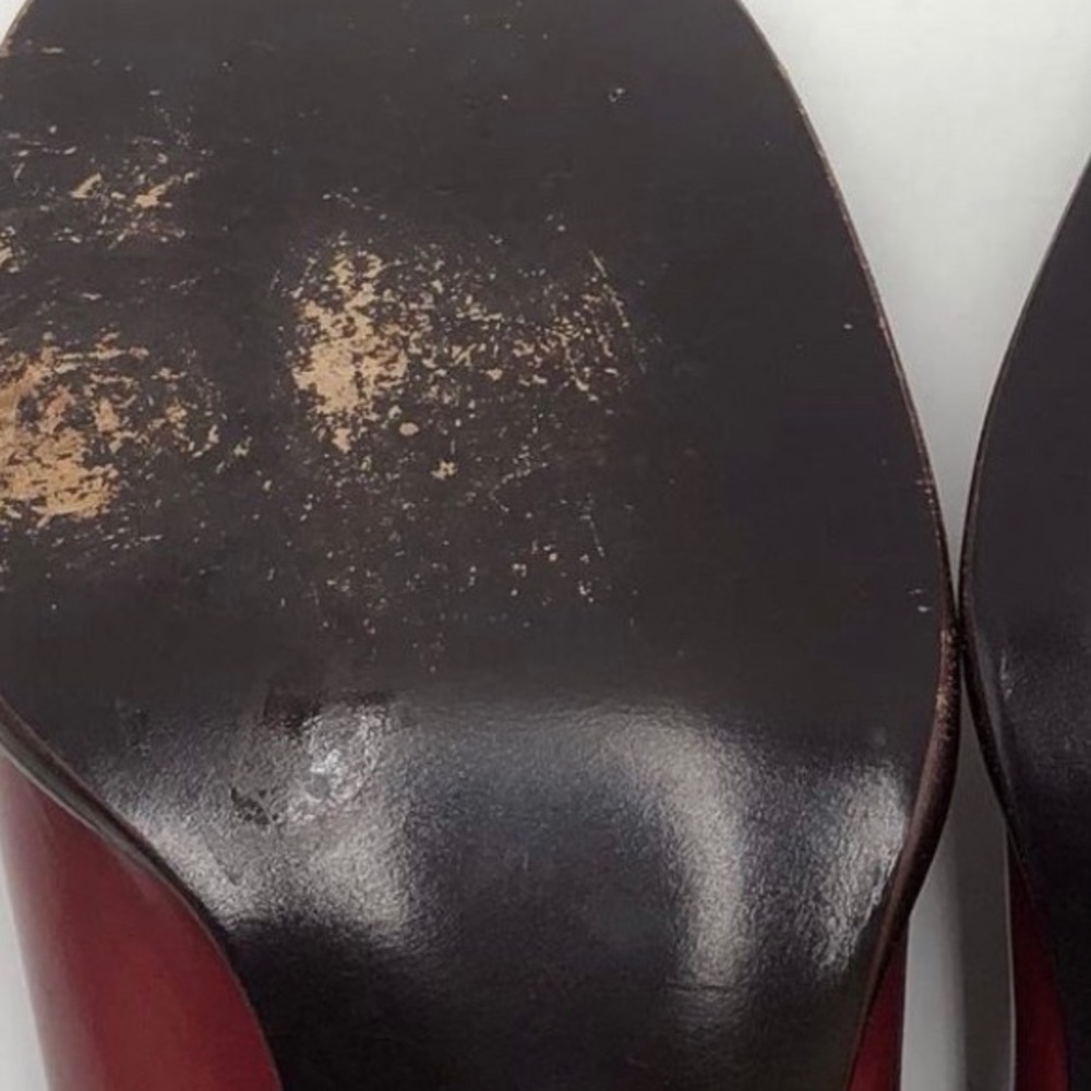 Shoes - Picture 2 of 4